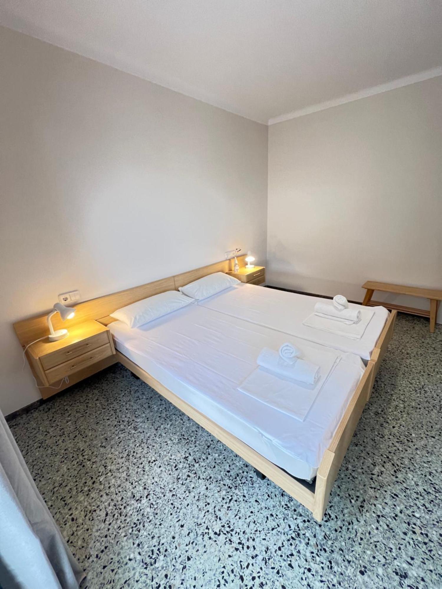 3 Room Apartment, 500M To Beach, Swimming Pool, Nice Terrace روساس المظهر الخارجي الصورة