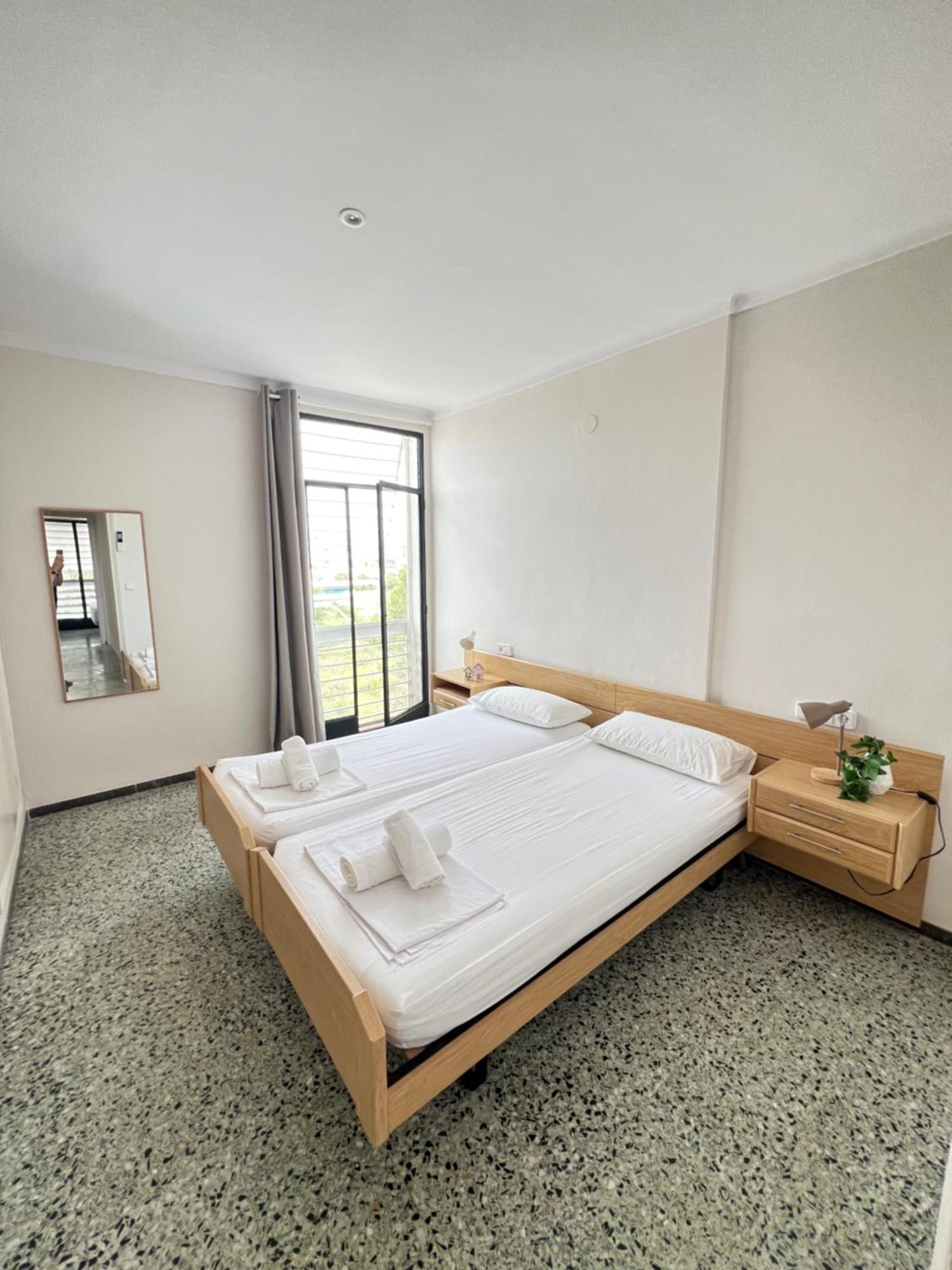 3 Room Apartment, 500M To Beach, Swimming Pool, Nice Terrace روساس المظهر الخارجي الصورة